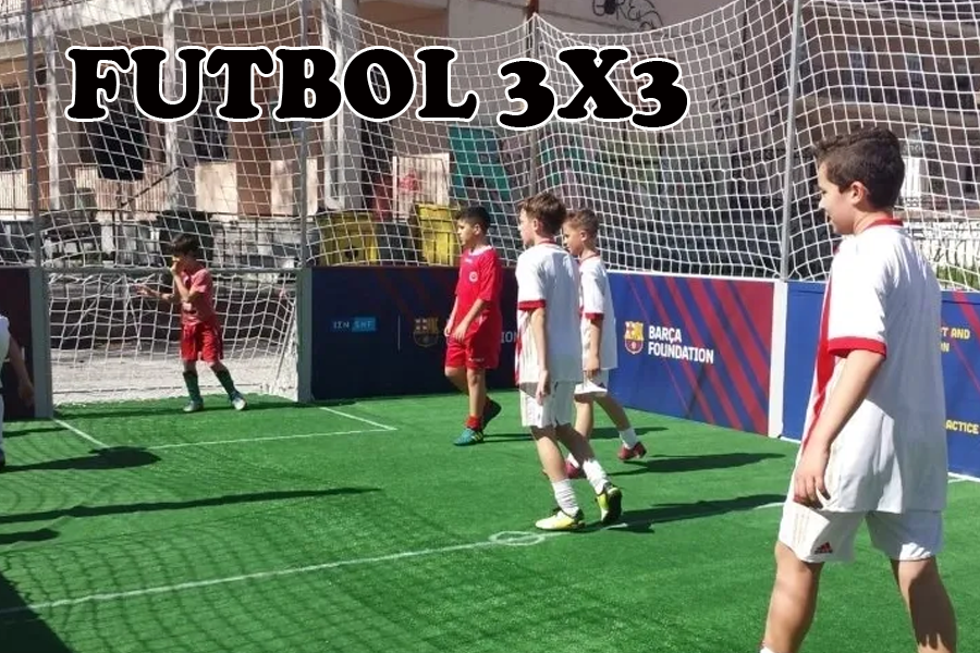 Futbol 3x3 al pati de l'escola!